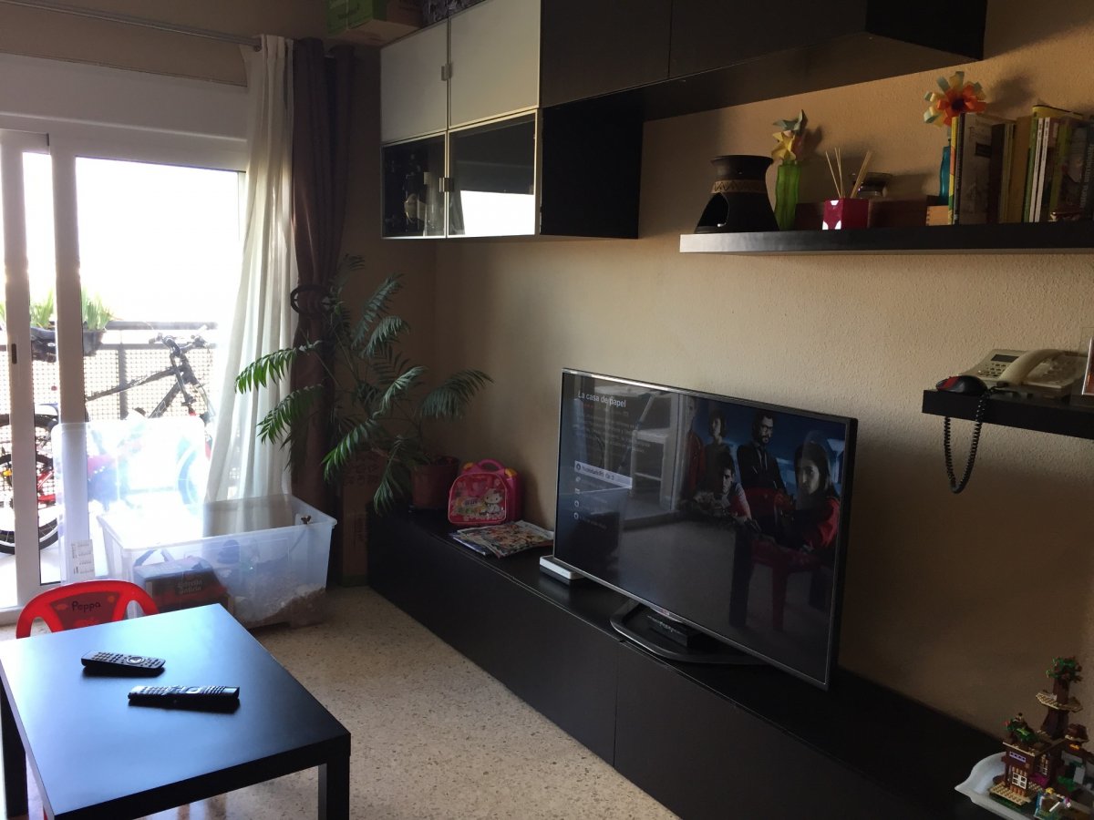 Estupendo piso en zona San Marino / Venecia